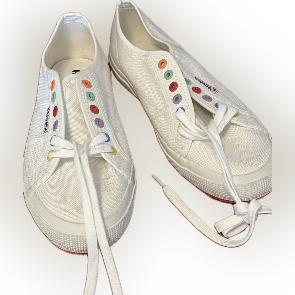 SUPERGA cotton canvas sneaker w/rainbow/multi-color  shoe string eyelets-NWT